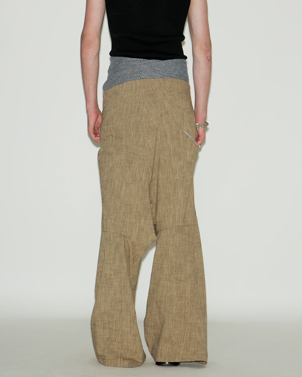 KHAKI DROP-CROTCH TROUSERS