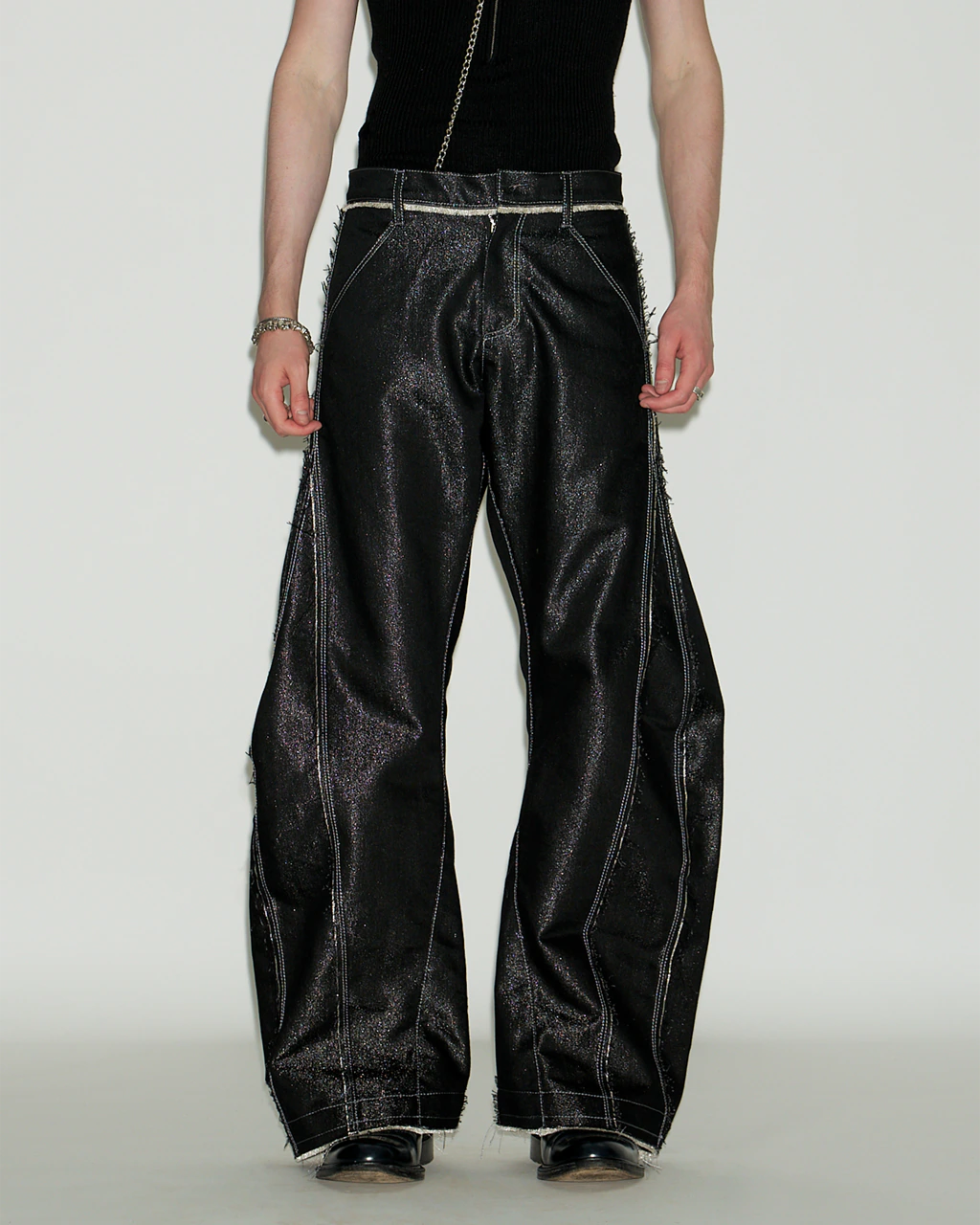 BLACK WIDE-LEG JEANS