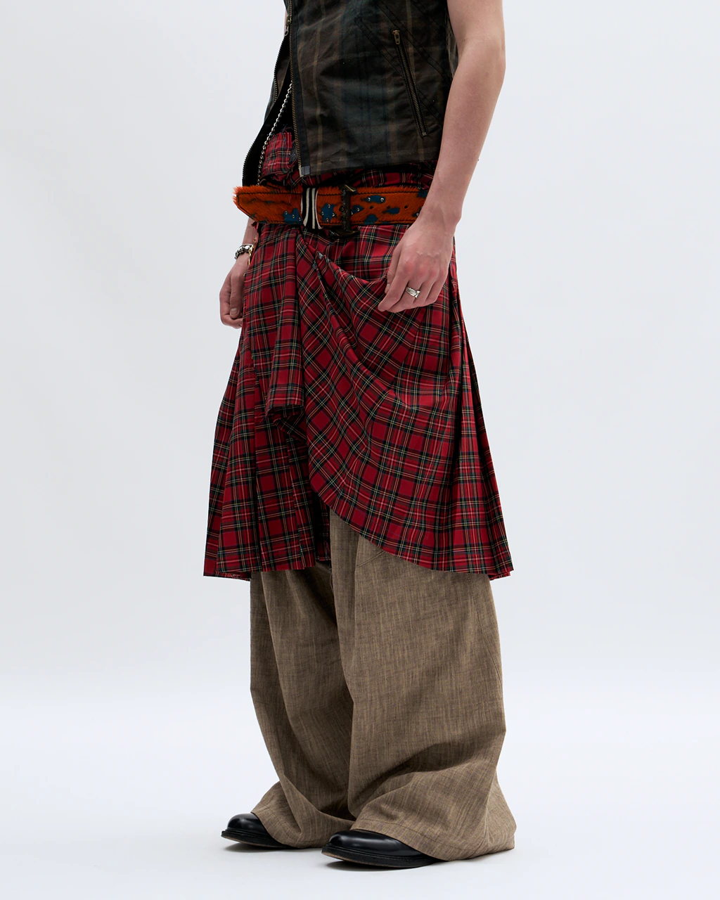 LEATHER BELT