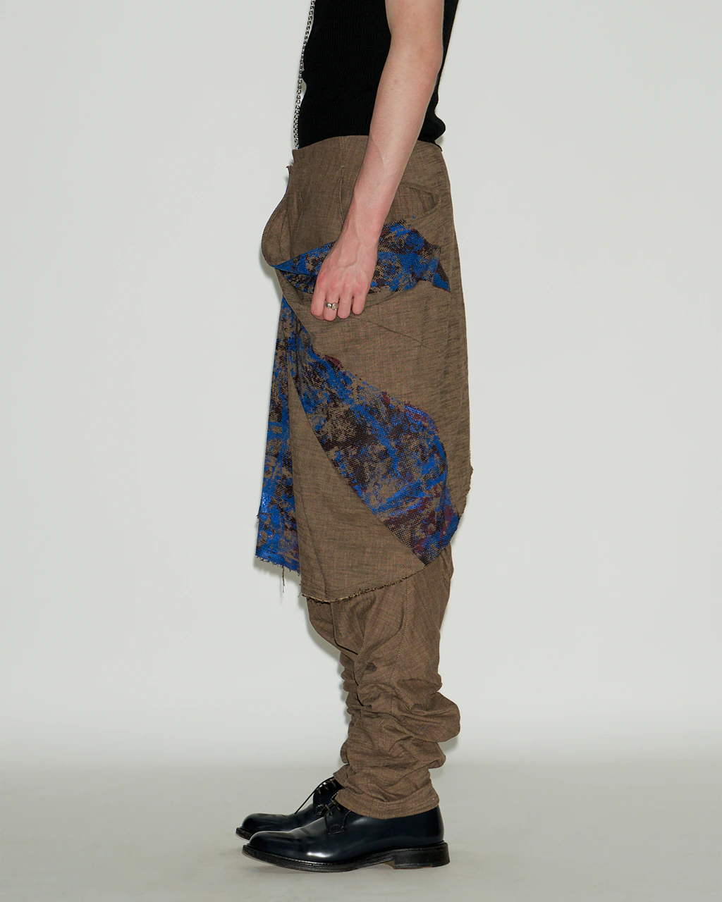 GRAPHIC TROUSERS WITH DRAPED SKIRT