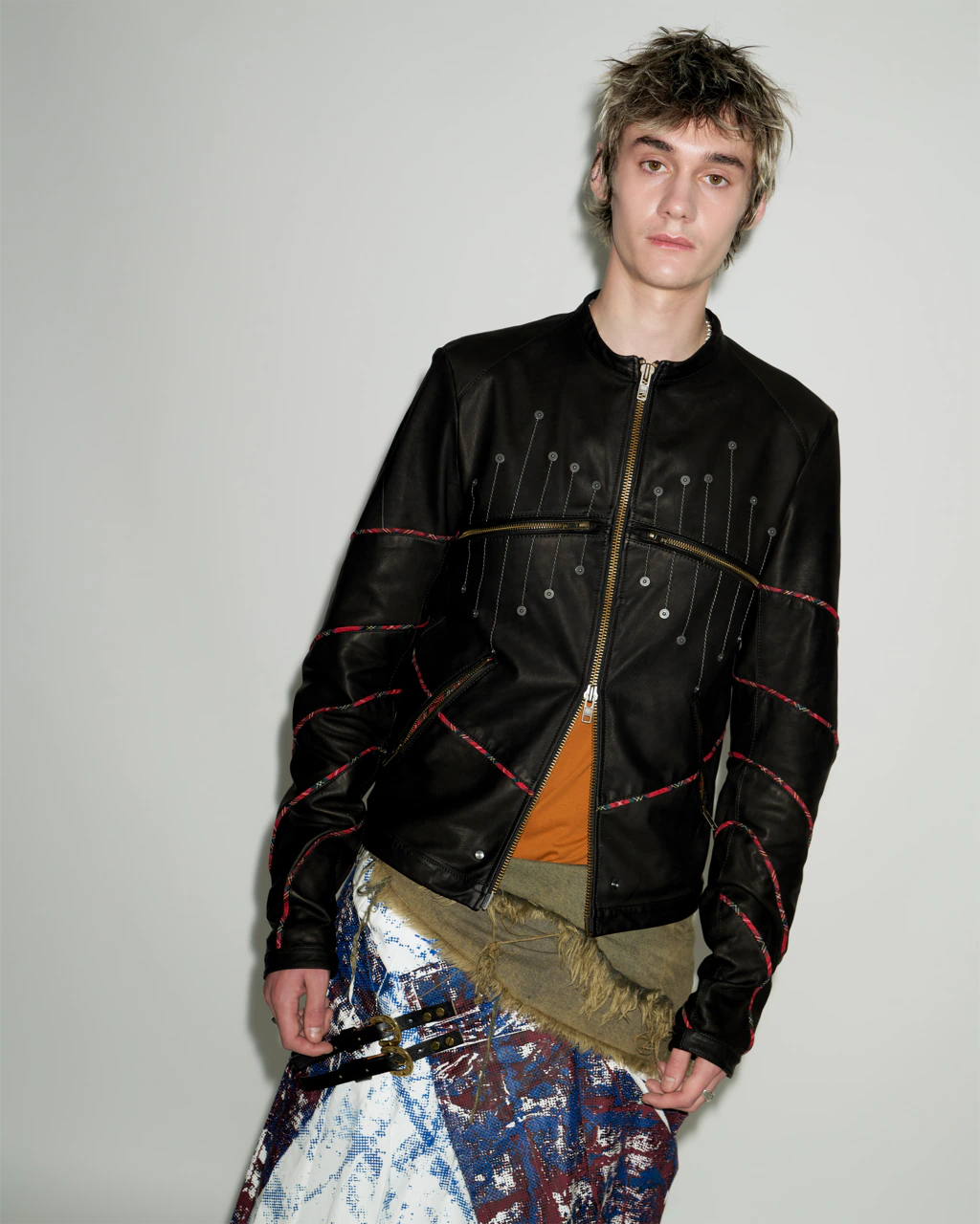 BLACK LEATHER JACKET