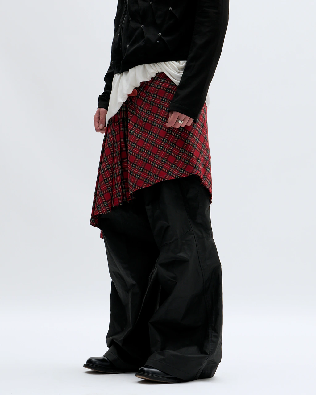 RED TARTAN SHORT SKIRT
