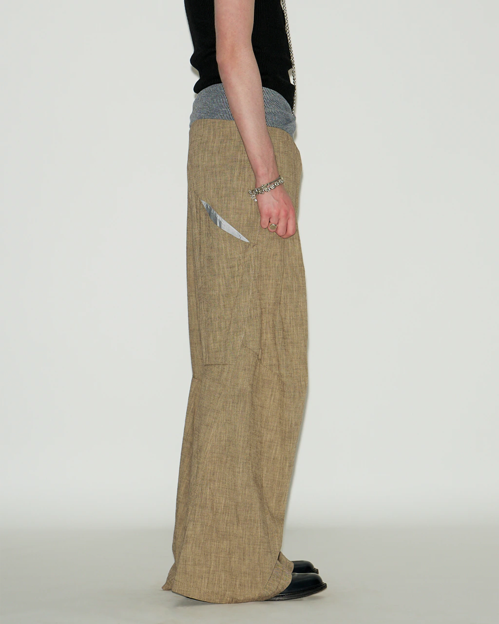 KHAKI DROP-CROTCH TROUSERS